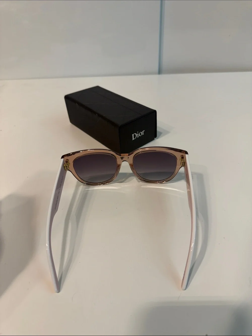 Like new women’s DIOR DIORPACIFIC butterfly frame in pink sunglasses